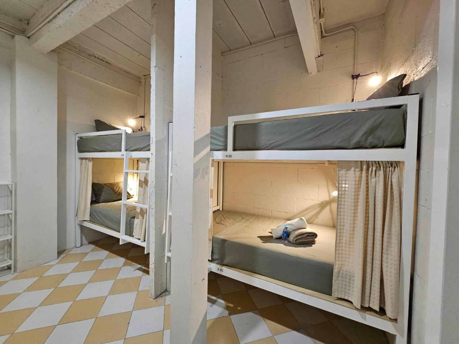 Hao Norn Hostel Thong Sala Buitenkant foto