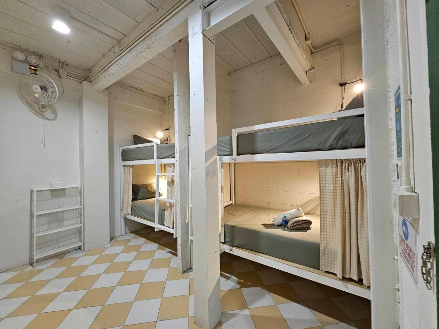 Hao Norn Hostel Thong Sala Buitenkant foto