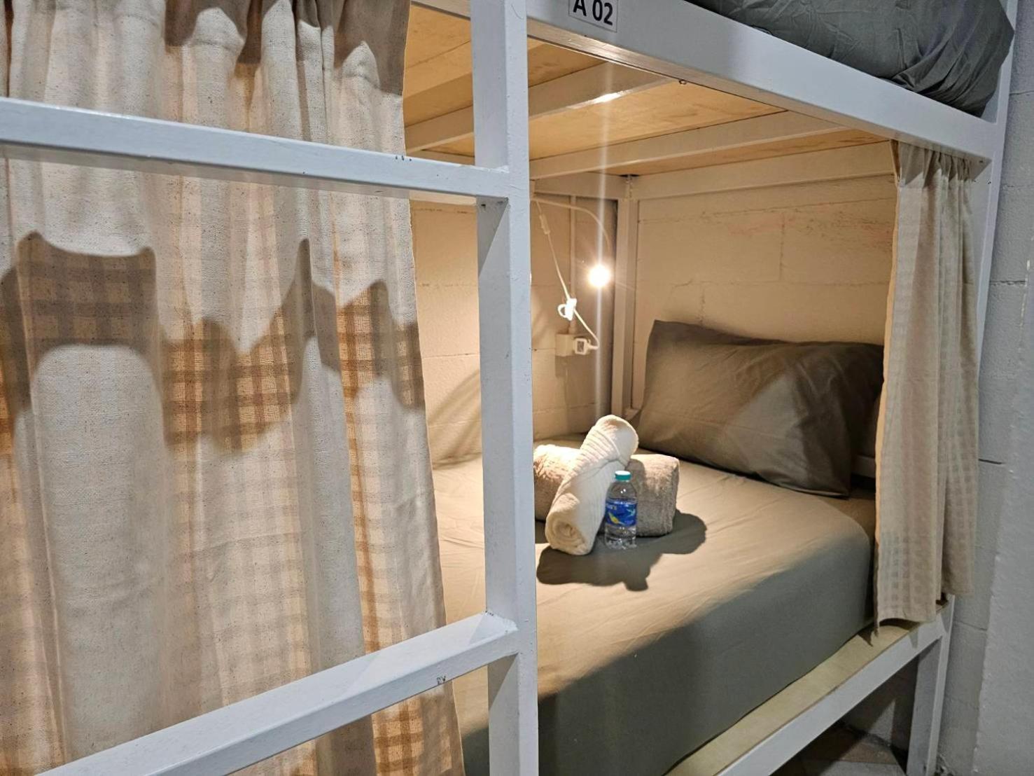 Hao Norn Hostel Thong Sala Buitenkant foto