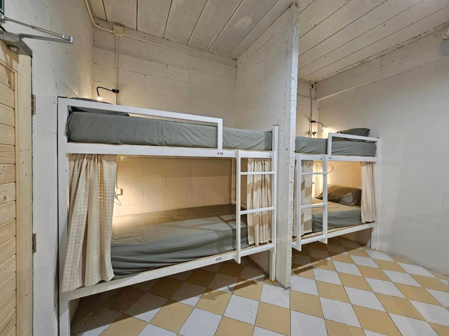 Hao Norn Hostel Thong Sala Buitenkant foto