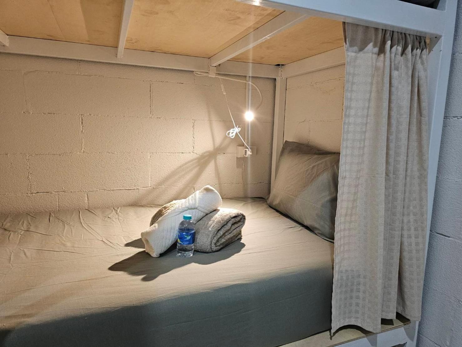 Hao Norn Hostel Thong Sala Buitenkant foto