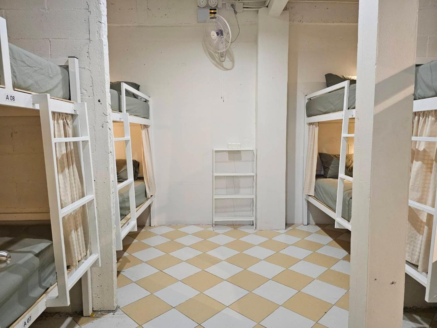 Hao Norn Hostel Thong Sala Buitenkant foto