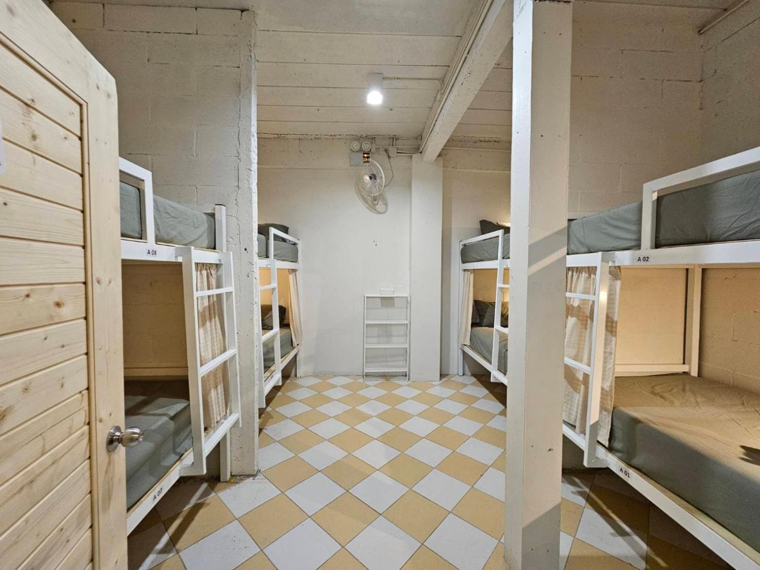 Hao Norn Hostel Thong Sala Buitenkant foto