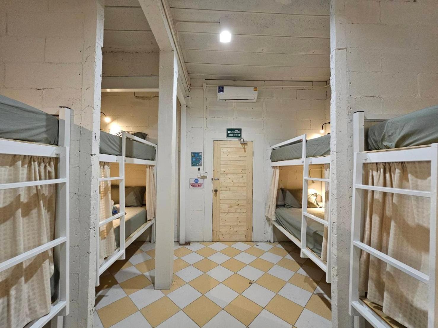 Hao Norn Hostel Thong Sala Buitenkant foto