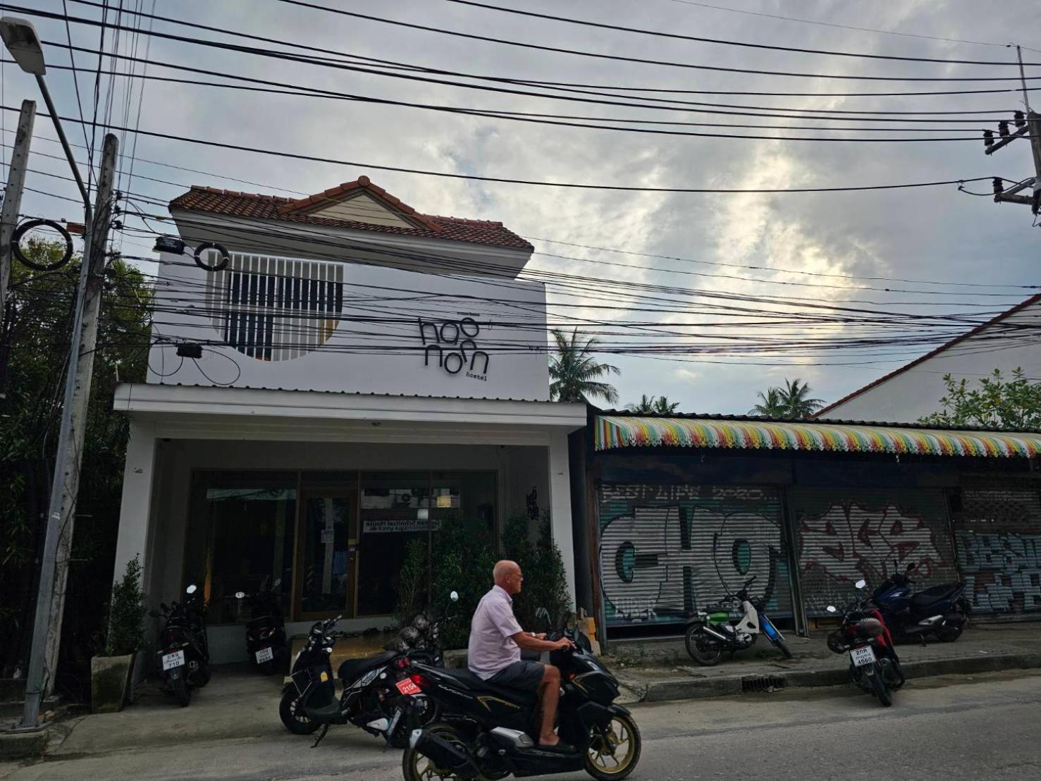 Hao Norn Hostel Thong Sala Buitenkant foto
