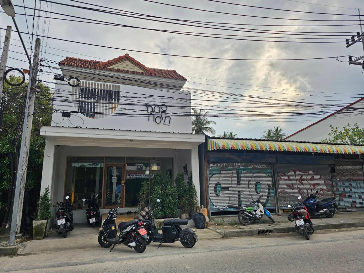 Hao Norn Hostel Thong Sala Buitenkant foto
