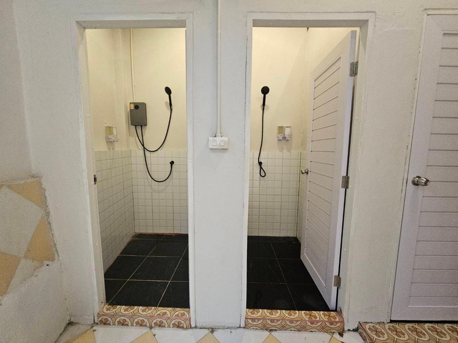 Hao Norn Hostel Thong Sala Buitenkant foto