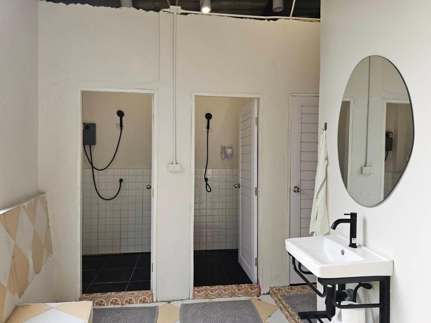 Hao Norn Hostel Thong Sala Buitenkant foto